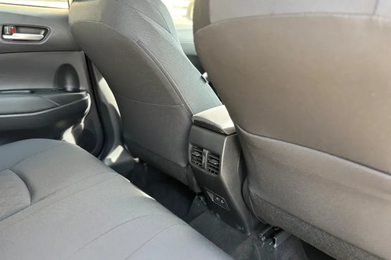 Toyota Corolla Cross din 2024 cu 234 km - oferta TOY171537 - foto 10