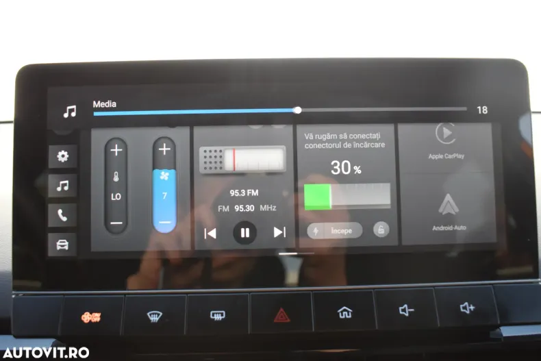 MG MG4 din 2024 cu 8.500 km - oferta MG0171542 - foto 19