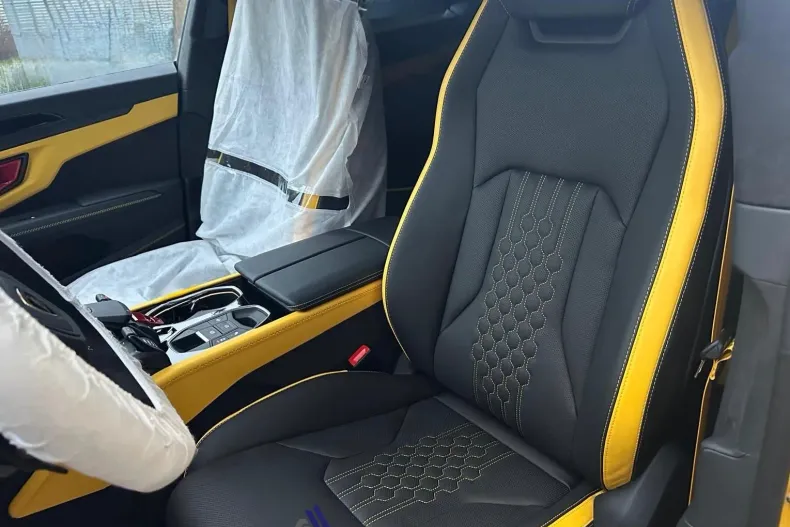 Lamborghini Urus din 2025 cu 1 km - oferta LAM171544 - foto 5