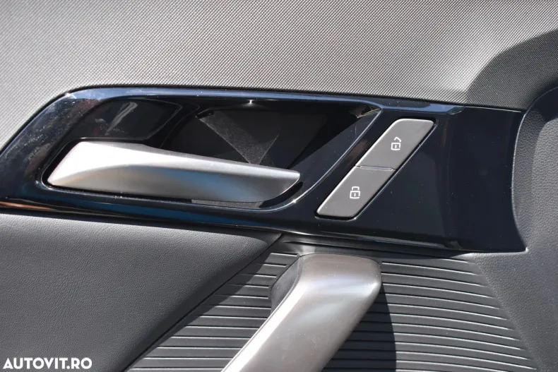 MG MG4 din 2024 cu 2.350 km - oferta MG0171545 - foto 11