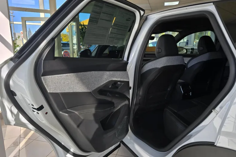 Peugeot 3008 din 2026 cu 2 km - oferta PEU171547 - foto 18