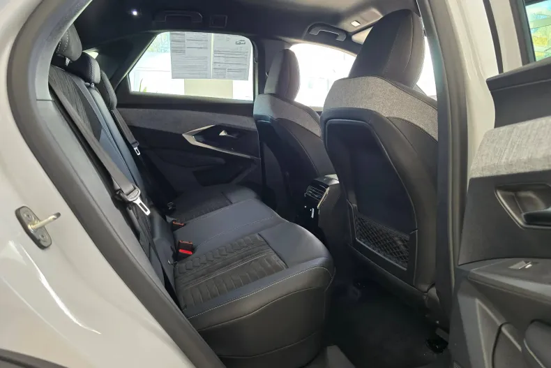 Peugeot 3008 din 2026 cu 2 km - oferta PEU171547 - foto 21