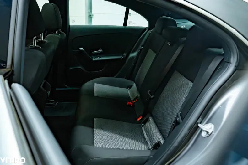 Mercedes-Benz CLA din 2021 cu 149.959 km - oferta MER171551 - foto 8