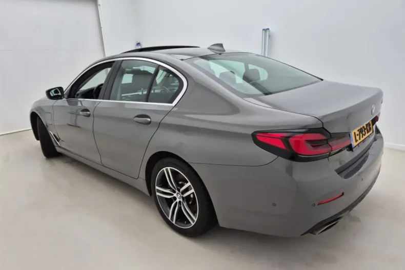 BMW Seria 5 din 2021 cu 112.926 km - oferta BMW171552 - foto 5