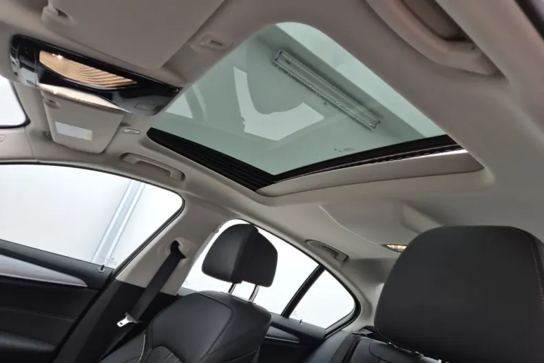 BMW Seria 5 din 2021 cu 112.926 km - oferta BMW171552 - foto 7