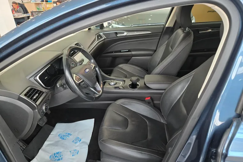 Ford Mondeo din 2020 cu 71.008 km - oferta FOR171558 - foto 20