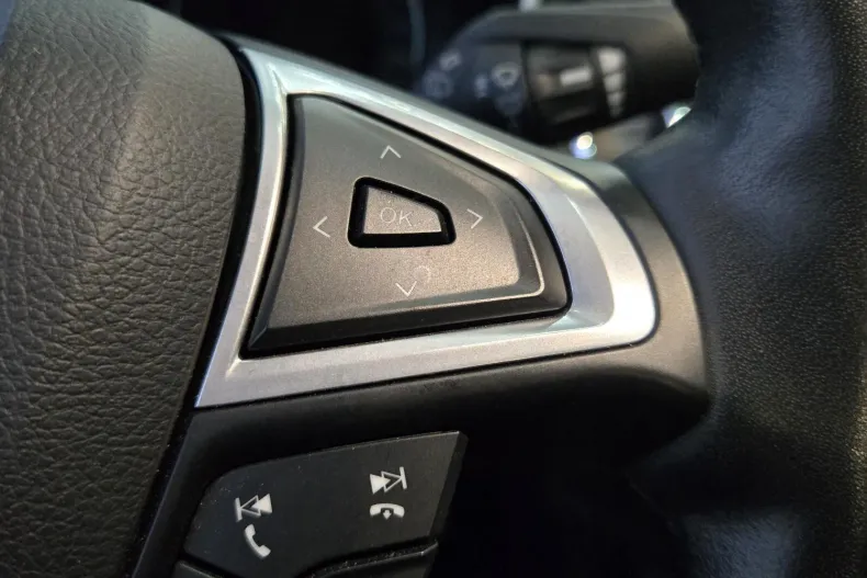 Ford Mondeo din 2020 cu 71.008 km - oferta FOR171558 - foto 24