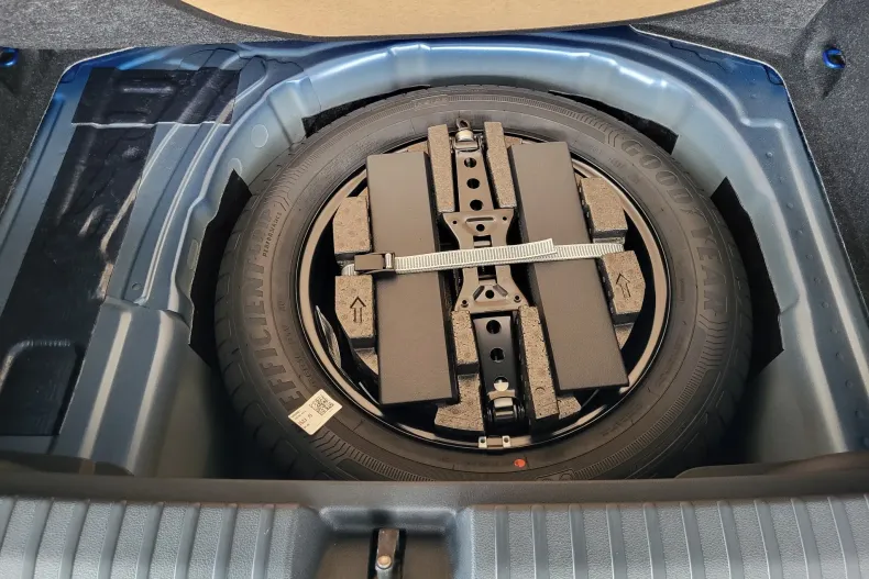 Skoda Kamiq din 2025 cu 2.900 km - oferta SKO171560 - foto 25