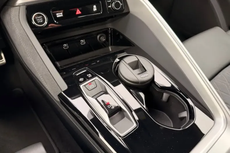 Audi Q5 din 2025 cu 1.500 km - oferta AUD171568 - foto 24