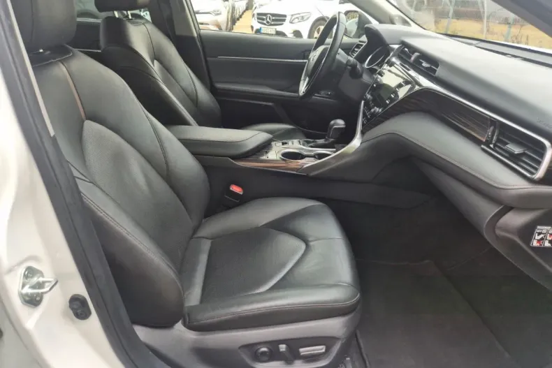 Toyota Camry din 2020 cu 159.500 km - oferta TOY171569 - foto 9