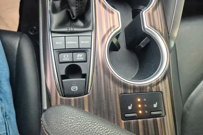 Toyota Camry din 2020 cu 159.500 km - oferta TOY171569 - foto 17