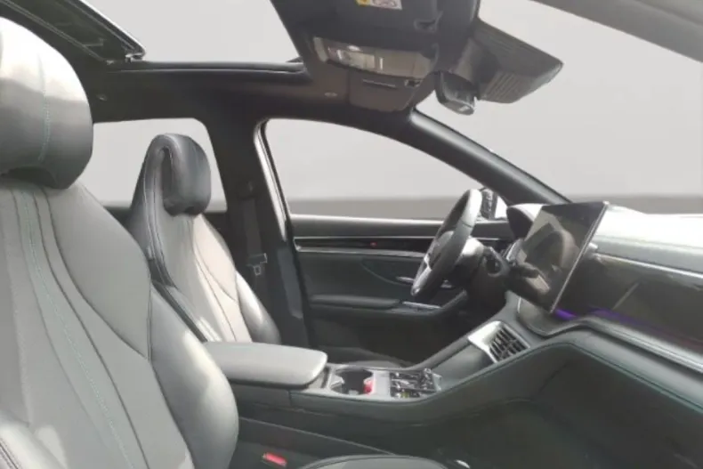 BYD SEAL U din 2025 cu 5.000 km - oferta BYD171570 - foto 7