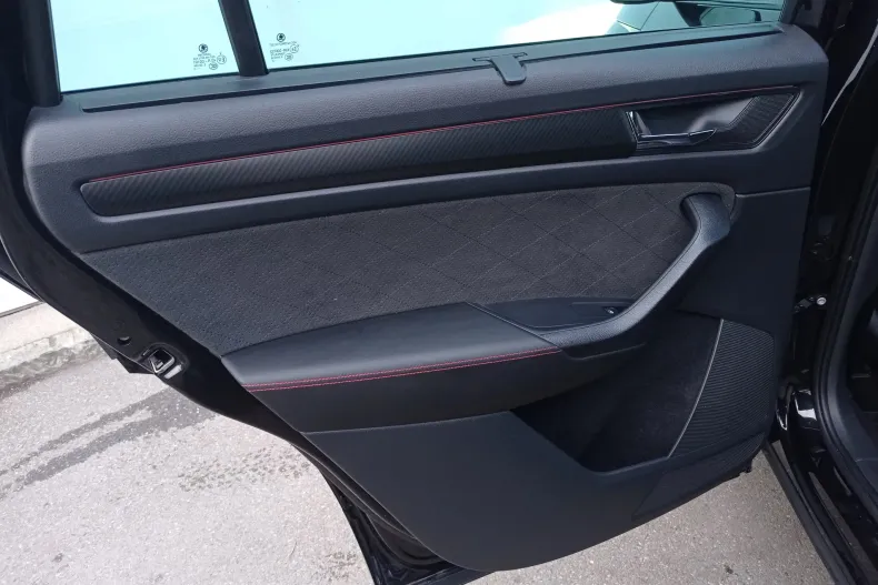 Skoda Kodiaq din 2023 cu 59.448 km - oferta SKO171580 - foto 20