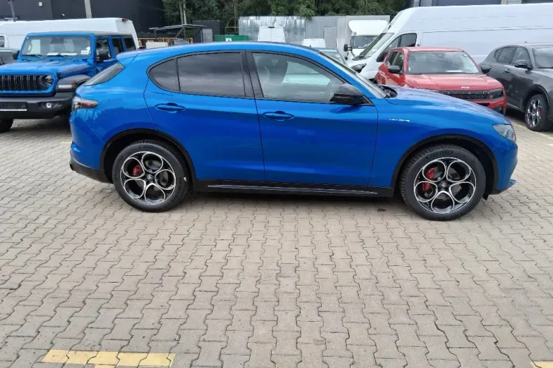 Alfa Romeo Stelvio din 2025 cu 1 km - oferta ALF171591 - foto 4