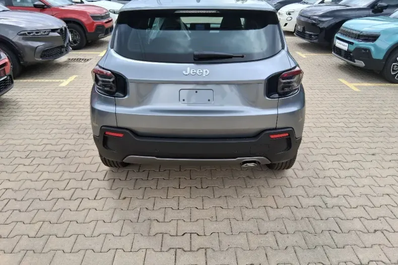 Jeep Avenger din 2025 cu 1 km - oferta JEE171592 - foto 6