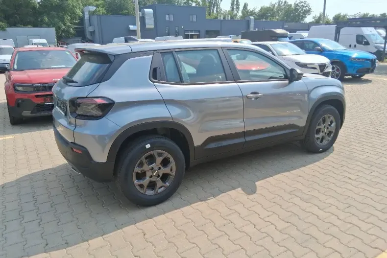 Jeep Avenger din 2025 cu 1 km - oferta JEE171594 - foto 4