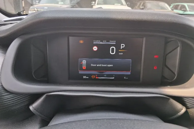 Jeep Avenger din 2025 cu 1 km - oferta JEE171594 - foto 11