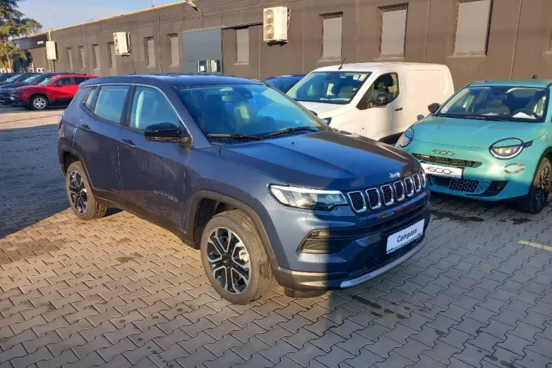 Jeep Compass din 2024 cu 1 km - oferta JEE171596 - foto 3