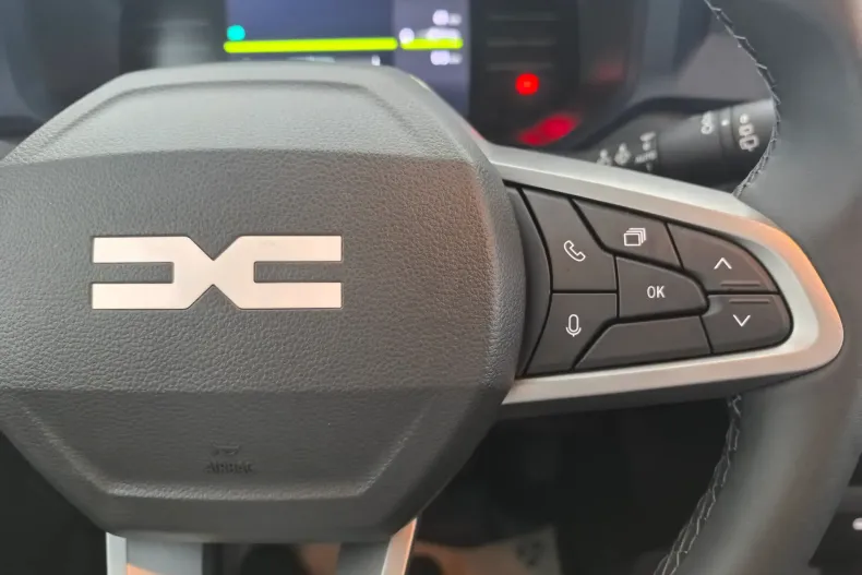 Dacia Duster din 2024 cu 41 km - oferta DAC171600 - foto 18