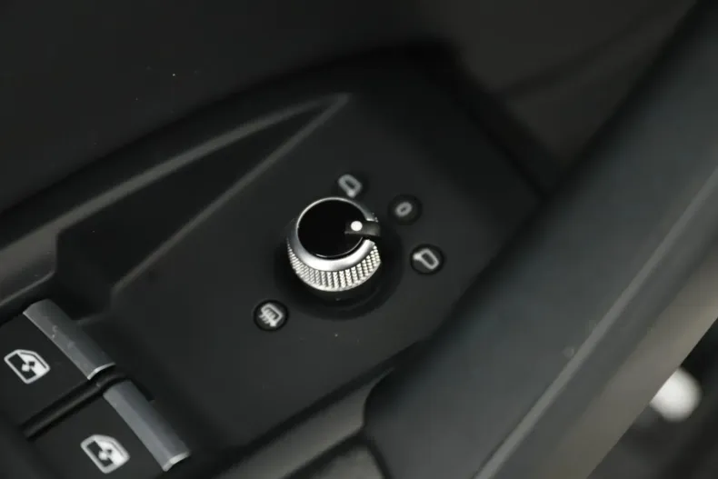 Audi Q5 din 2021 cu 65.710 km - oferta AUD171609 - foto 10