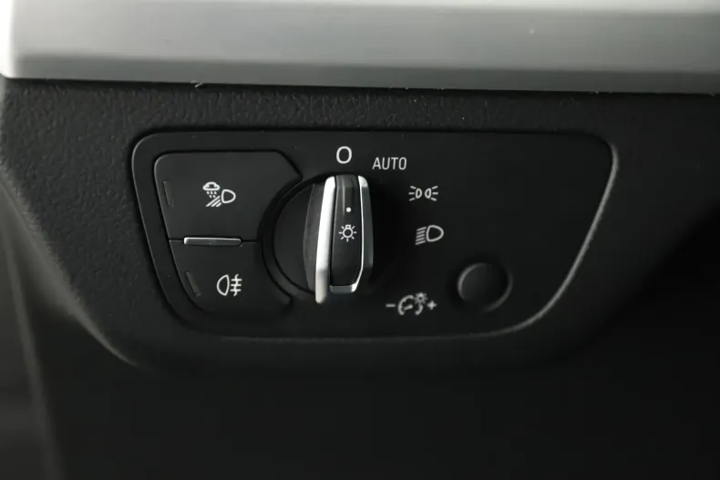 Audi Q5 din 2021 cu 65.710 km - oferta AUD171609 - foto 11