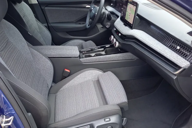 Skoda Superb din 2025 cu 4.000 km - oferta SKO171611 - foto 9