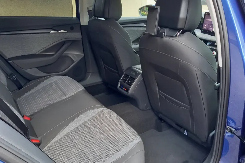 Skoda Superb din 2025 cu 4.000 km - oferta SKO171611 - foto 26