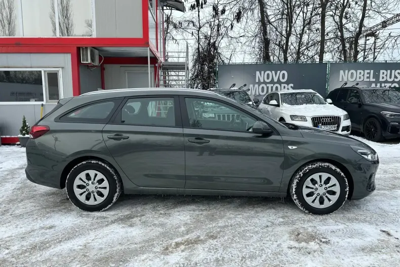 Hyundai i30 din 2023 cu 52.648 km - oferta HYU171614 - foto 4