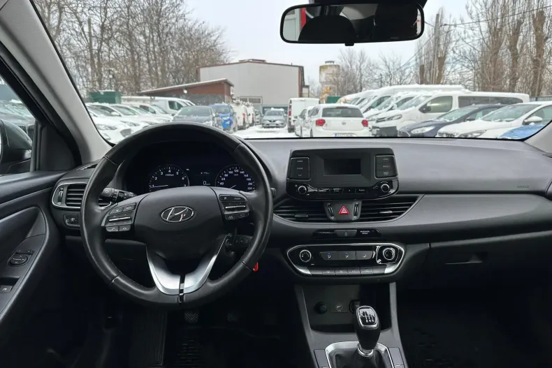 Hyundai i30 din 2023 cu 52.648 km - oferta HYU171614 - foto 11