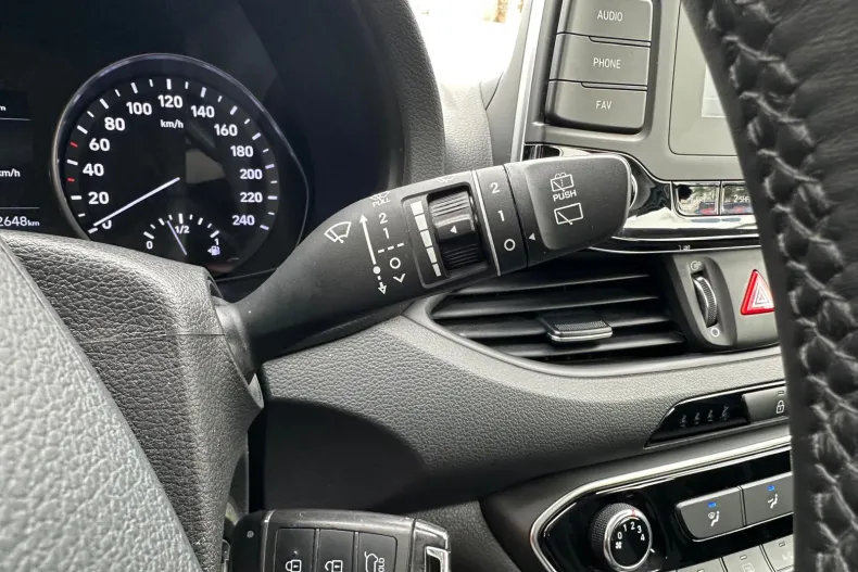 Hyundai i30 din 2023 cu 52.648 km - oferta HYU171614 - foto 17