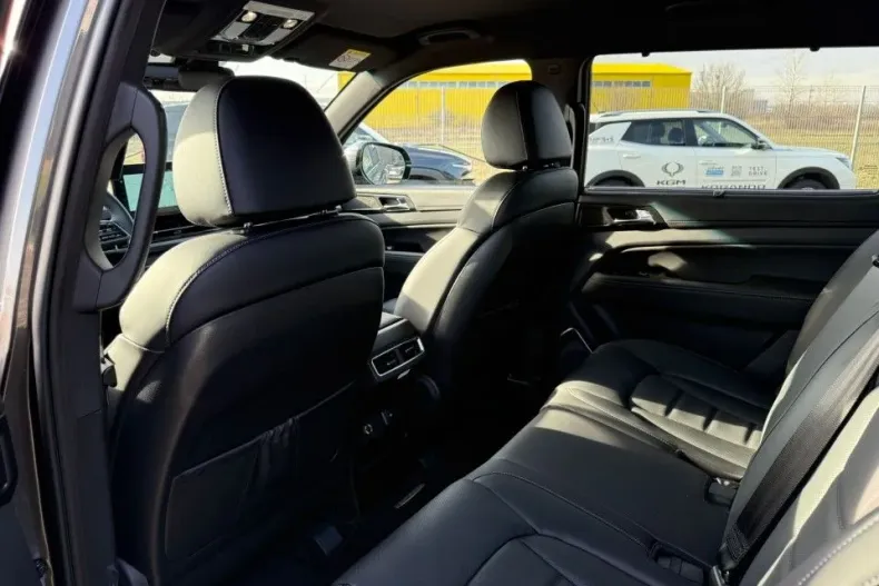 KG Mobility Rexton din 2025 cu 1 km - oferta KGM171617 - foto 6