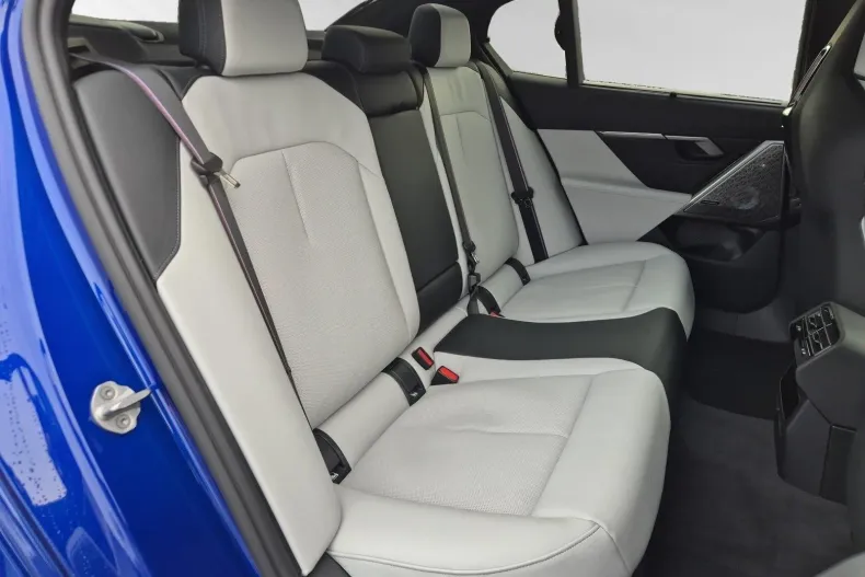 BMW M5 din 2025 cu 18.350 km - oferta BMW171631 - foto 11