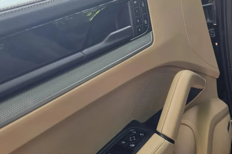 Porsche Cayenne Coupe din 2025 cu 4.500 km - oferta POR171635 - foto 22