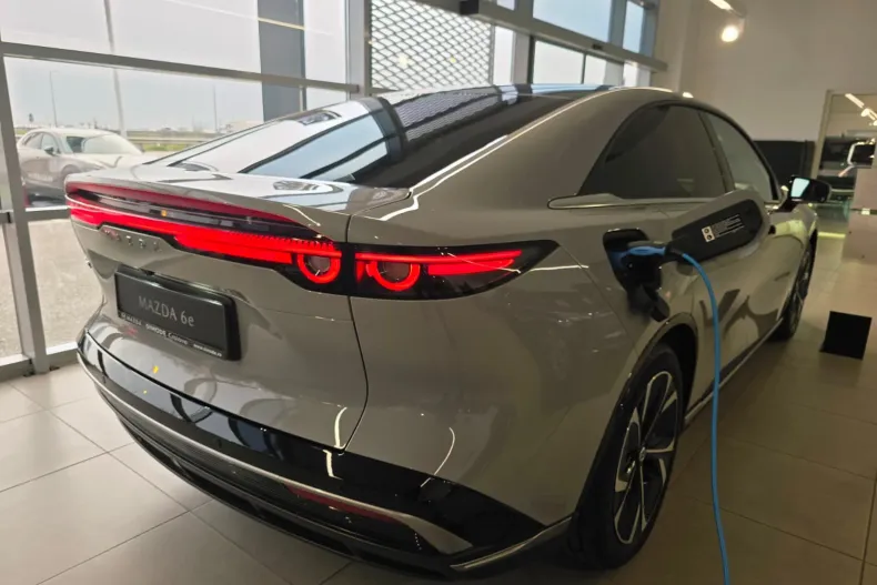 Mazda 6e din 2025 cu 5 km - oferta MAZ171636 - foto 12