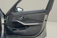 BMW Seria 3 din 2022 cu 131.044 km - oferta BMW171651 - foto 18