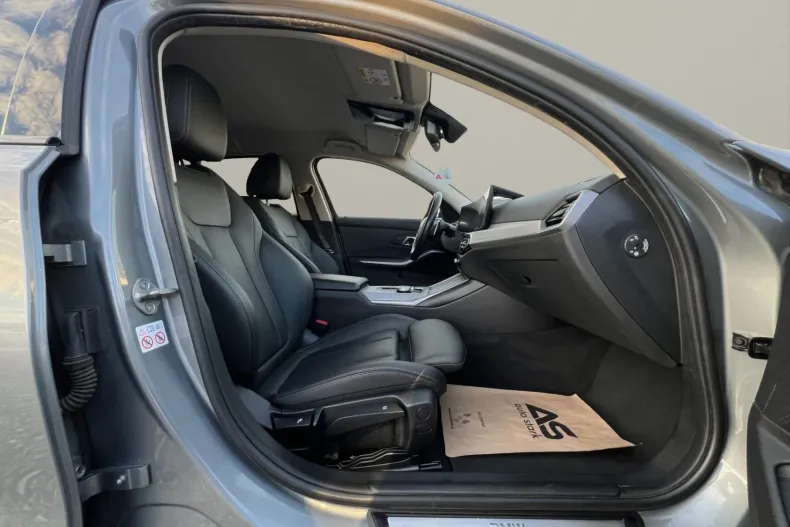 BMW Seria 3 din 2022 cu 131.044 km - oferta BMW171651 - foto 20