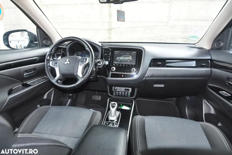 Mitsubishi Outlander din 2020 cu 177.250 km - oferta MIT171654 - foto 5