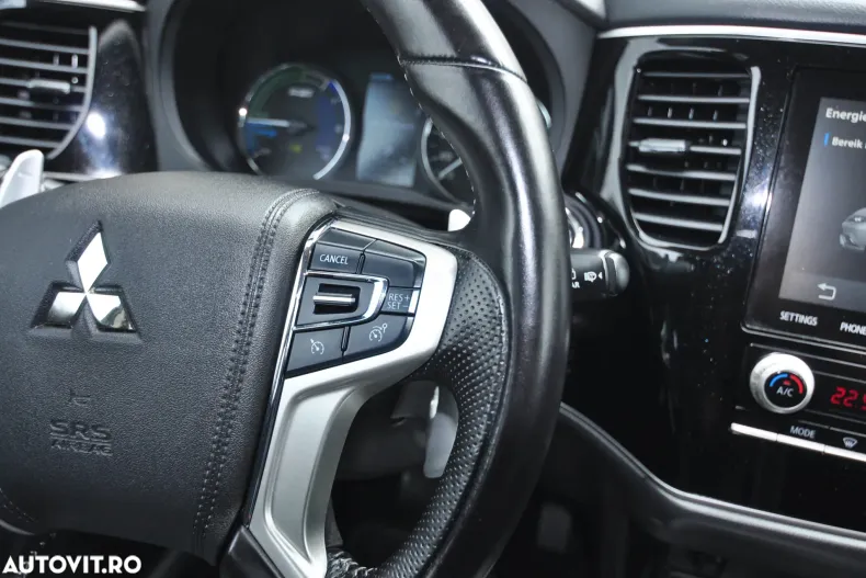 Mitsubishi Outlander din 2020 cu 177.250 km - oferta MIT171654 - foto 19