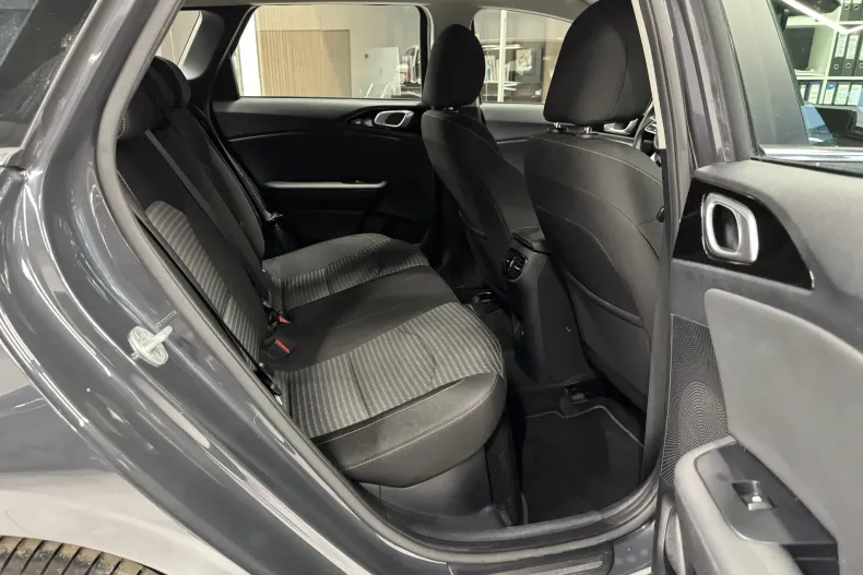 Kia Ceed din 2022 cu 91.000 km - oferta KIA171656 - foto 10