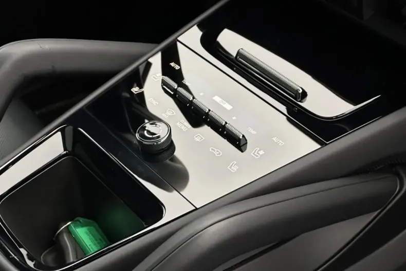 Porsche Cayenne din 2024 cu 51.250 km - oferta POR171671 - foto 11