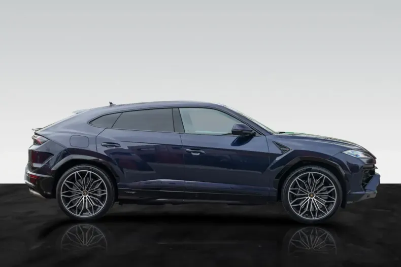 Lamborghini Urus din 2025 cu 7.100 km - oferta LAM171673 - foto 3
