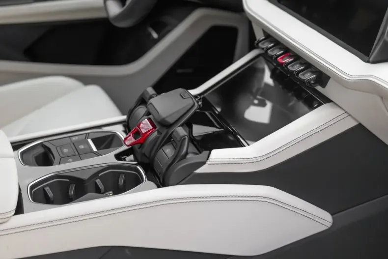 Lamborghini Urus din 2025 cu 7.100 km - oferta LAM171673 - foto 30