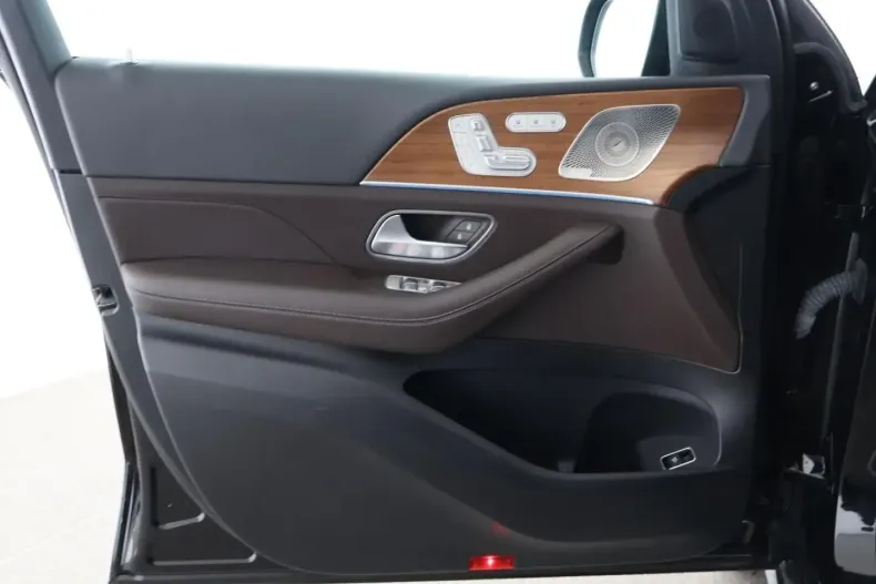 Mercedes-Benz GLE 450 din 2023 cu 30.600 km - oferta MER171681 - foto 11