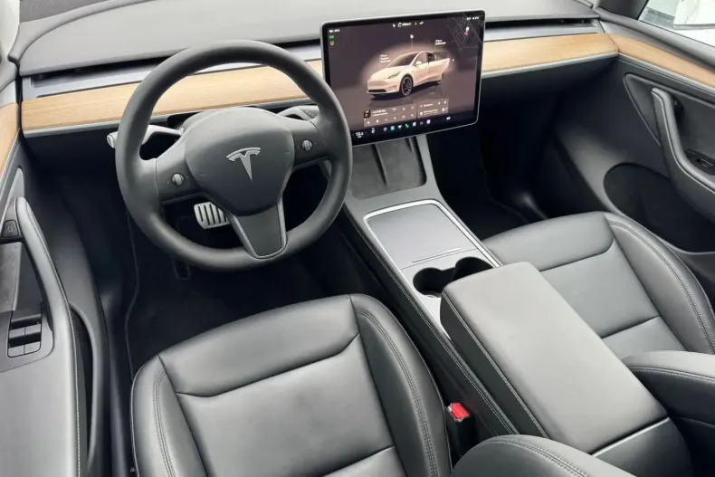 Tesla Model Y din 2022 cu 49.100 km - oferta TES171683 - foto 2