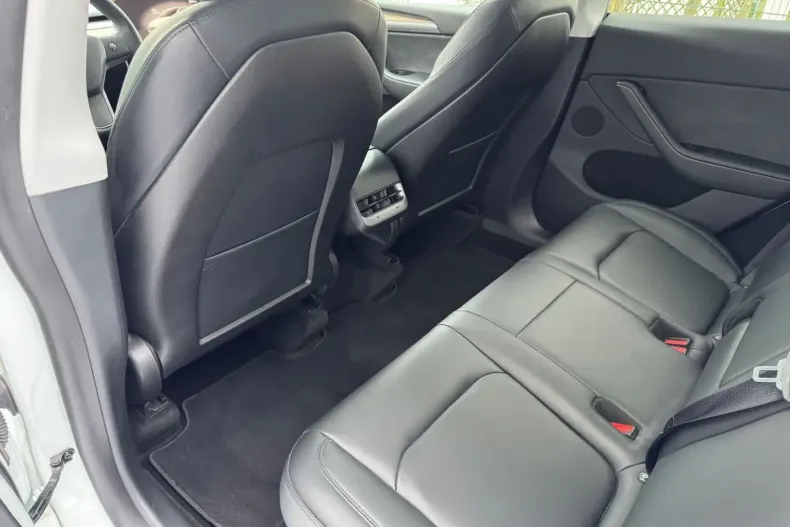 Tesla Model Y din 2022 cu 49.100 km - oferta TES171683 - foto 12