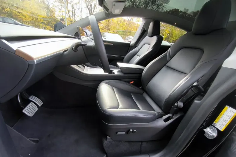 Tesla Model Y din 2022 cu 21.563 km - oferta TES171684 - foto 9