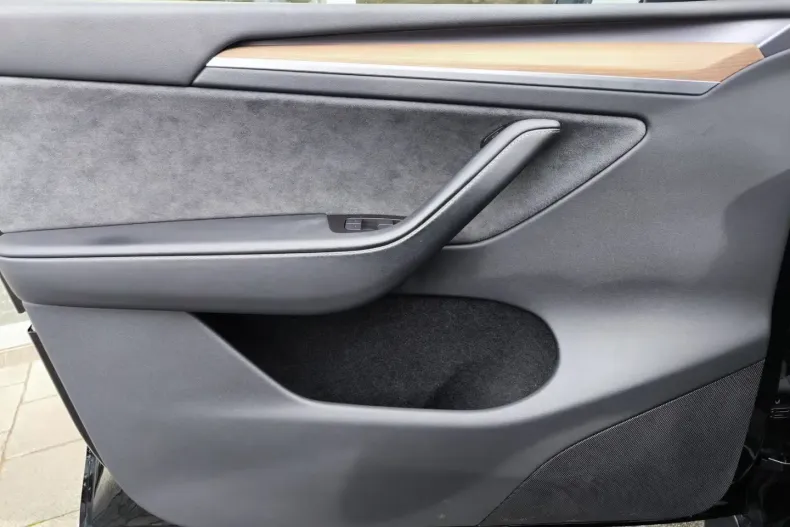 Tesla Model Y din 2022 cu 21.563 km - oferta TES171684 - foto 17