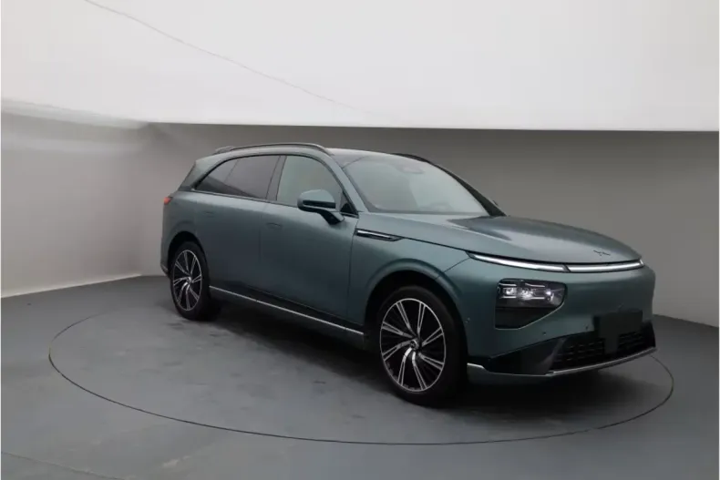 XPENG G9 din 2026 cu 20 km - oferta XPE171685 - foto 2