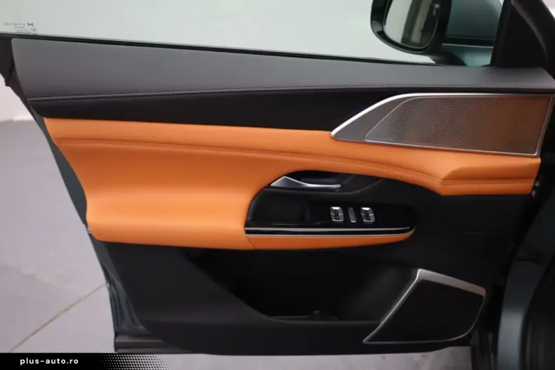 XPENG G9 din 2026 cu 20 km - oferta XPE171685 - foto 15