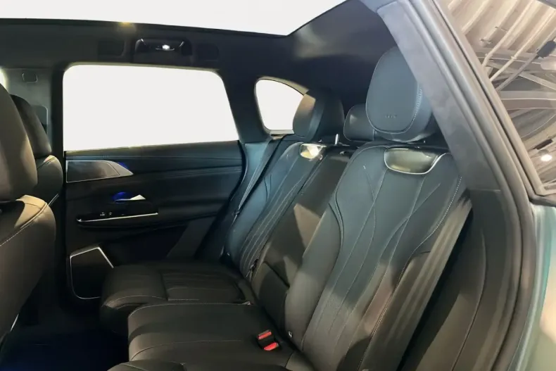 XPENG G9 din 2026 cu 30 km - oferta XPE171686 - foto 10